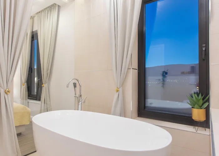 Samstag Pensión Split