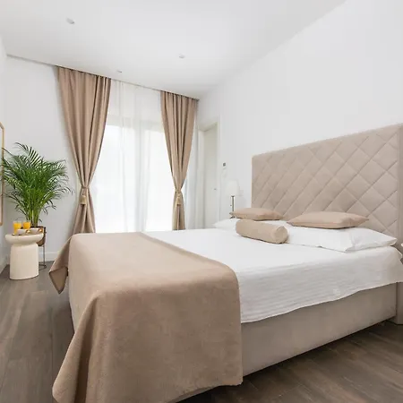 بيت ضيافة Samstag 4*