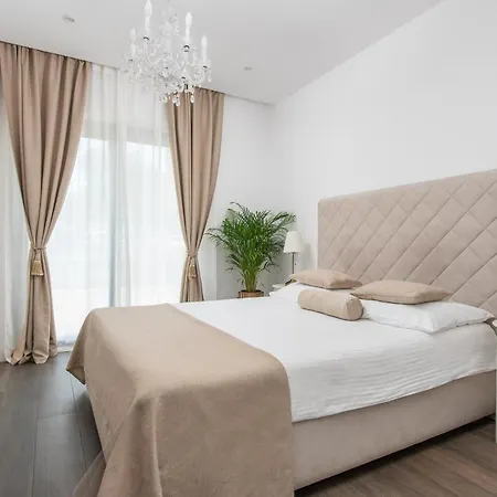 Konukevi Samstag Split