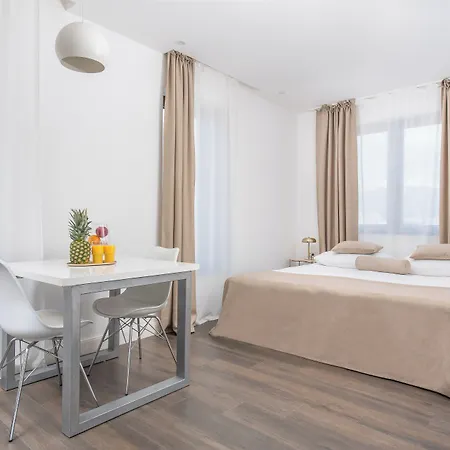 Samstag Guest house