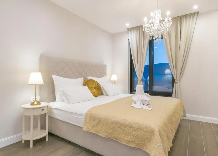 Πανσιόν Samstag Σπλιτ