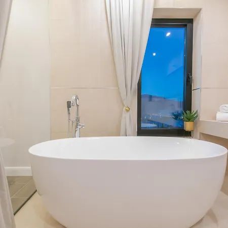 Samstag بيت ضيافة سبليت